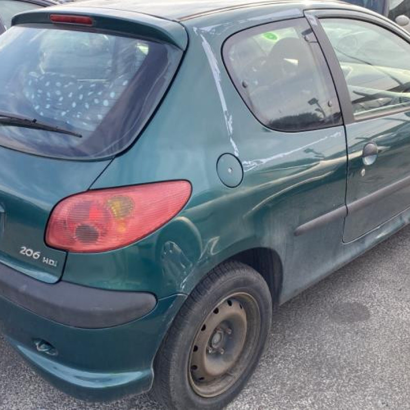 Pare choc avant PEUGEOT 206 Photo n°9