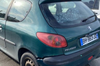 Pare choc avant PEUGEOT 206