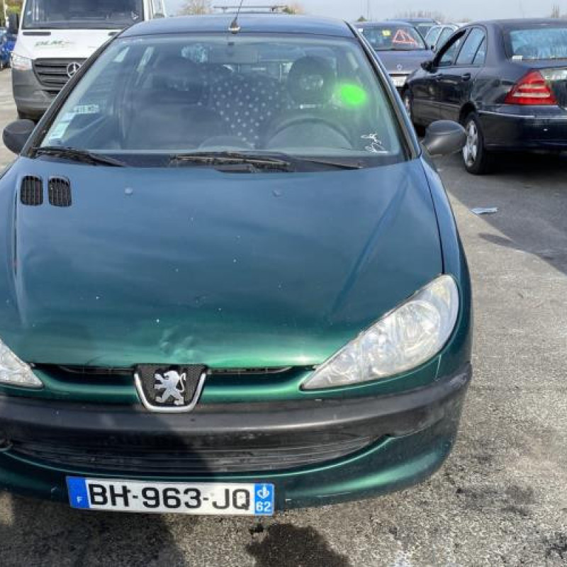 Pare choc avant PEUGEOT 206 Photo n°14