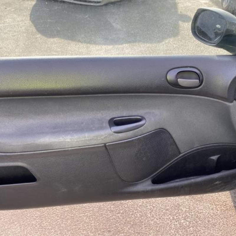 Pare choc avant PEUGEOT 206 Photo n°15