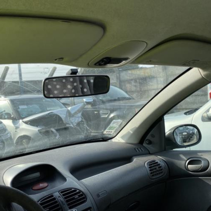 Pare choc avant PEUGEOT 206 Photo n°18