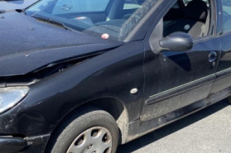 Pare choc arriere PEUGEOT 206