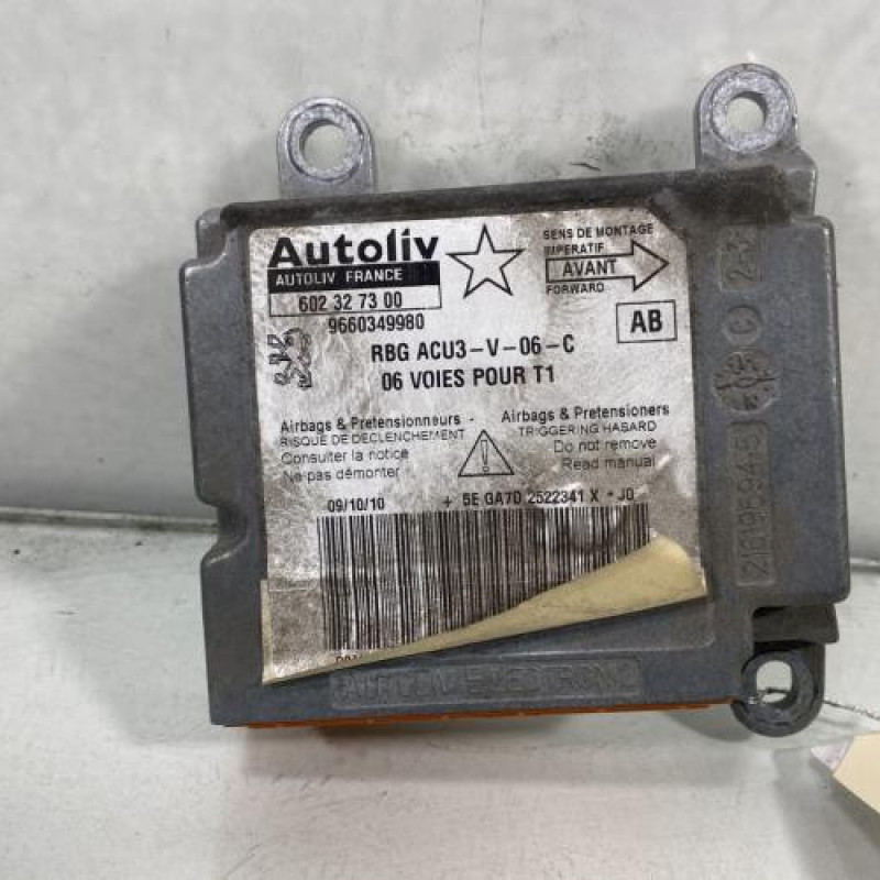 Boitier air bag PEUGEOT 206+ Photo n°1