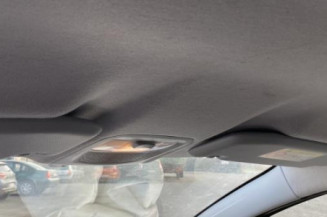 Anti brouillard arriere PEUGEOT 208 1