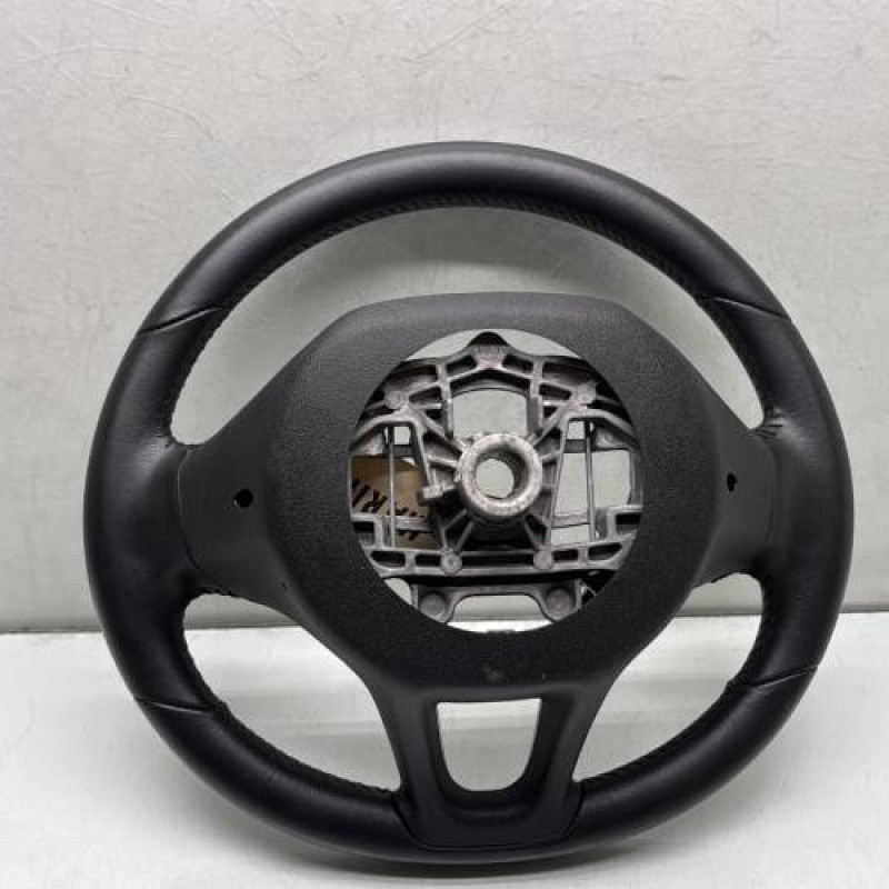 Volant PEUGEOT 208 1 Photo n°6