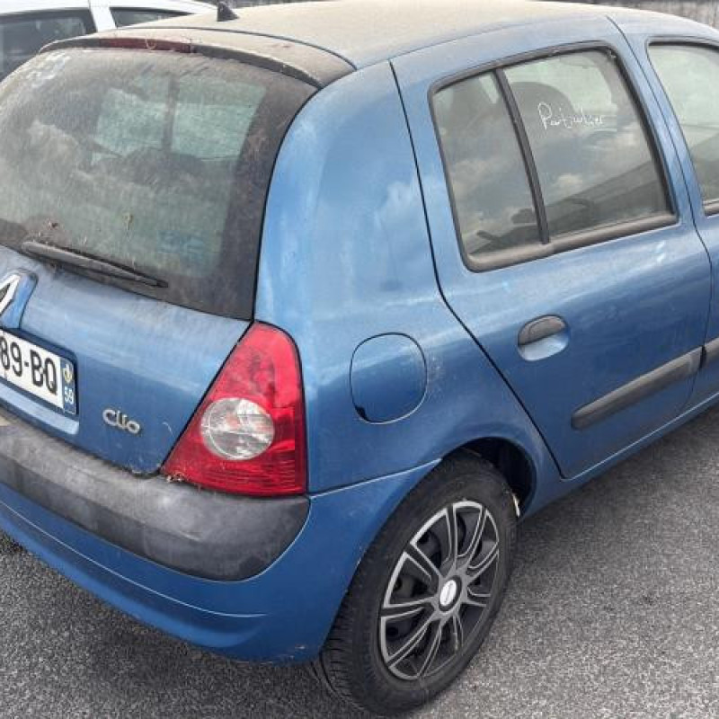 Aile avant gauche RENAULT CLIO 2 Photo n°17