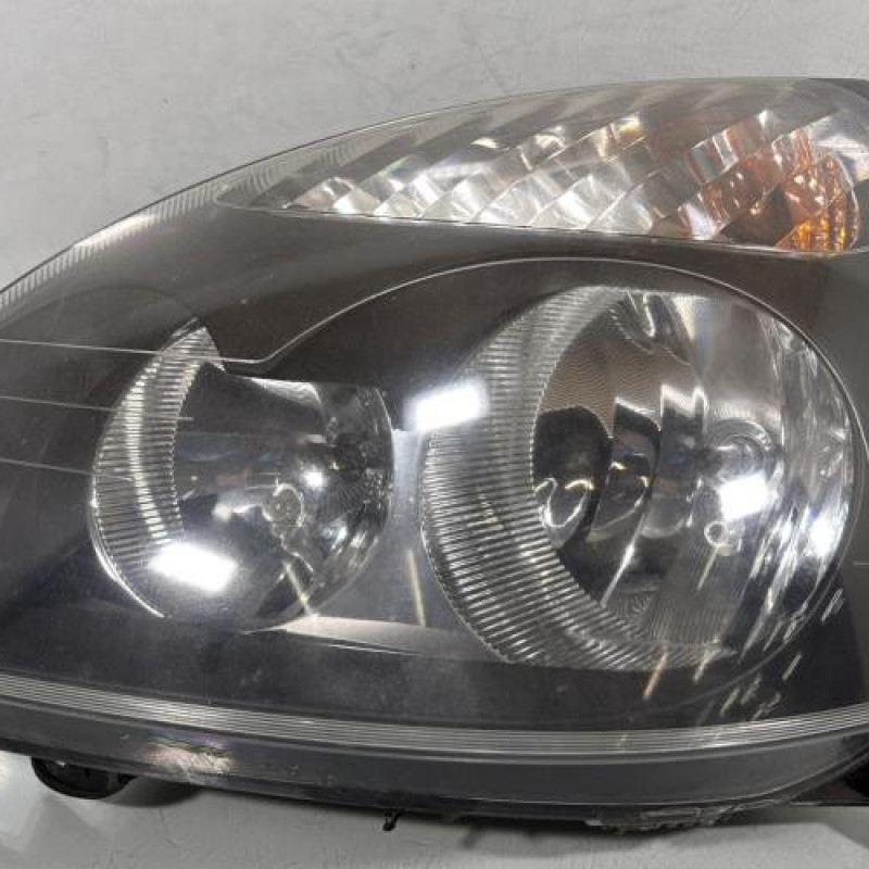 Optique avant principal gauche (feux)(phare) RENAULT CLIO 2 Photo n°1