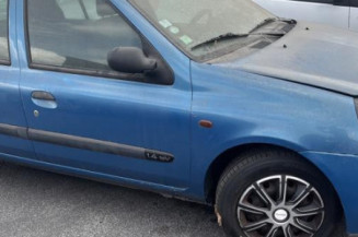 Optique avant principal gauche (feux)(phare) RENAULT CLIO 2