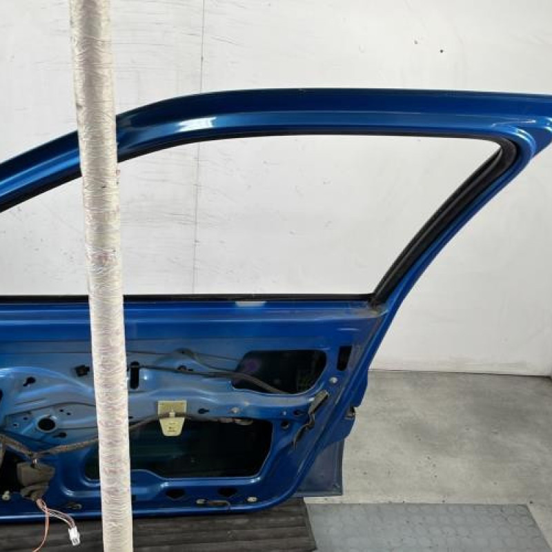 Porte avant droit RENAULT CLIO 2 Photo n°6