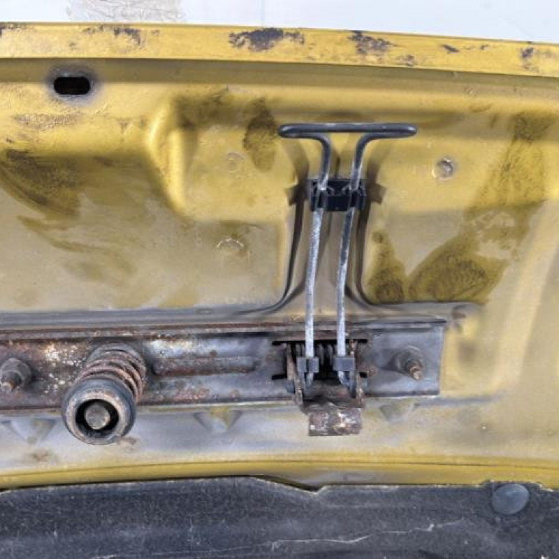 Capot RENAULT CLIO 2 Photo n°9