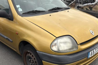 Bouton de warning RENAULT CLIO 2