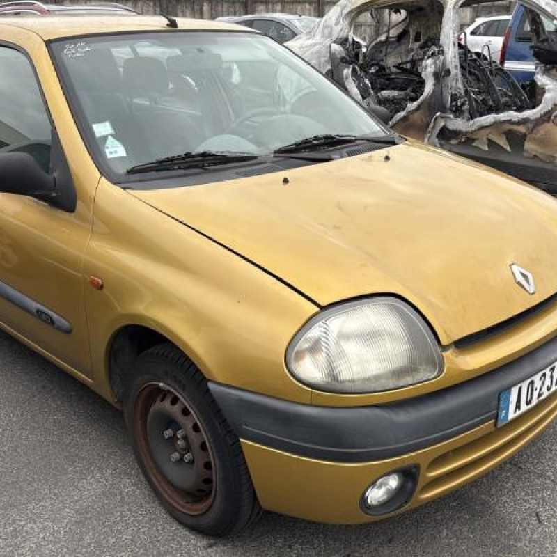 Bouton de warning RENAULT CLIO 2 Photo n°5