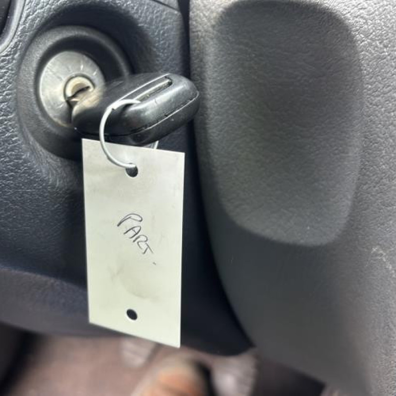 Bouton de warning RENAULT CLIO 2 Photo n°19