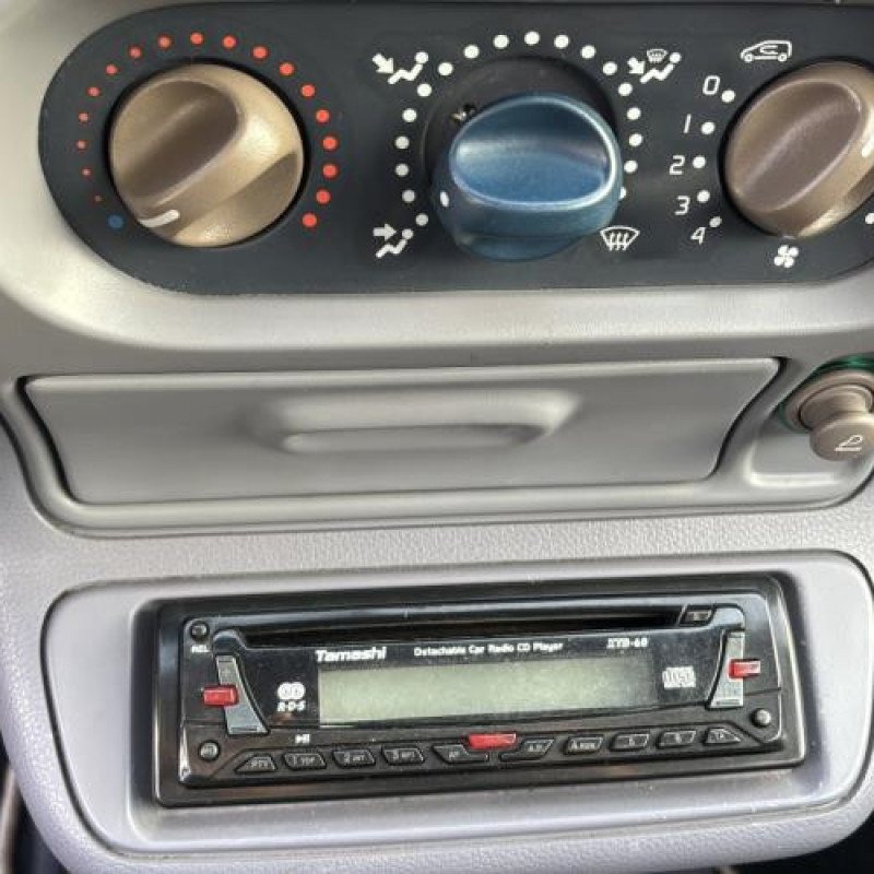 Pare choc avant RENAULT TWINGO 1 Photo n°12