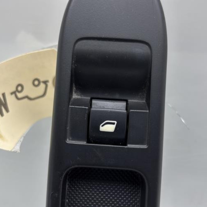 Interrupteur de leve vitre avant droit PEUGEOT 207 Photo n°4