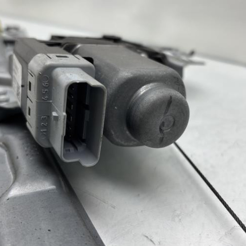 Leve vitre electrique avant gauche PEUGEOT 207 Photo n°3