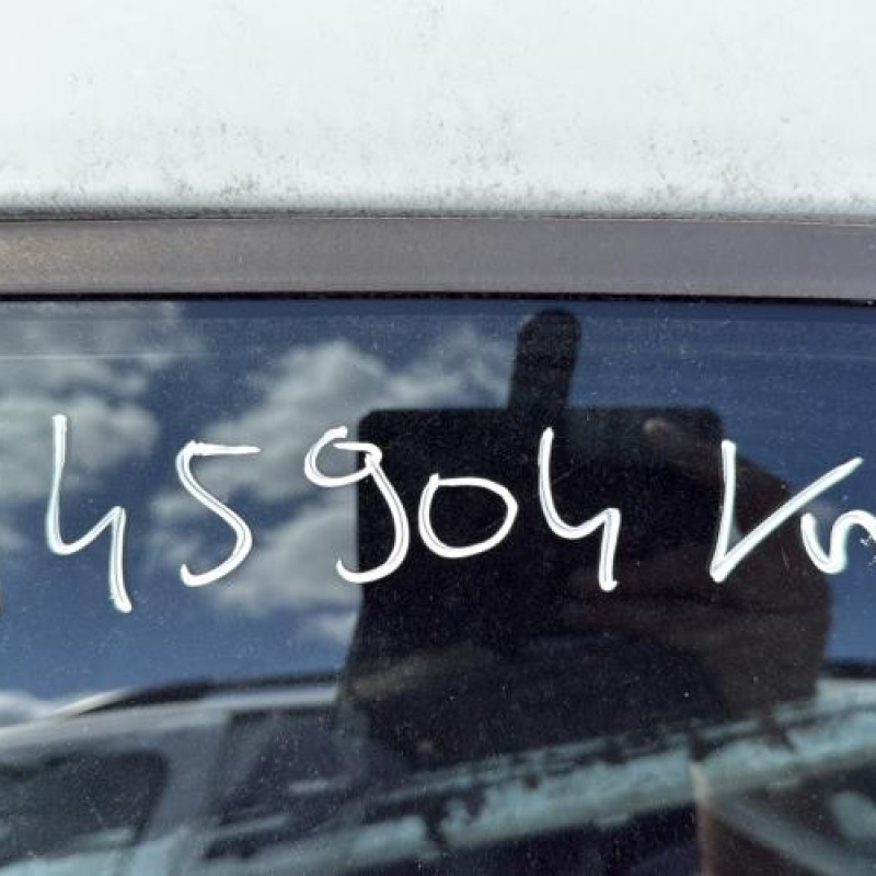 Vitre arriere gauche RENAULT CLIO 3 Photo n°15