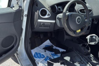 Vitre arriere gauche RENAULT CLIO 3