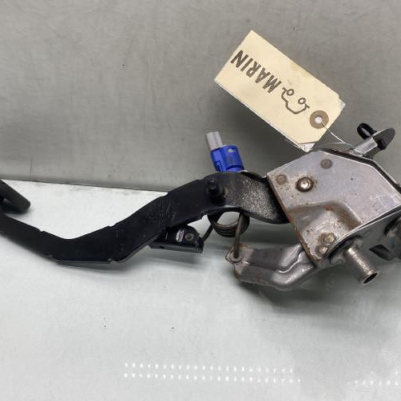 Pedale d'embrayage RENAULT CLIO 3 Photo n°1