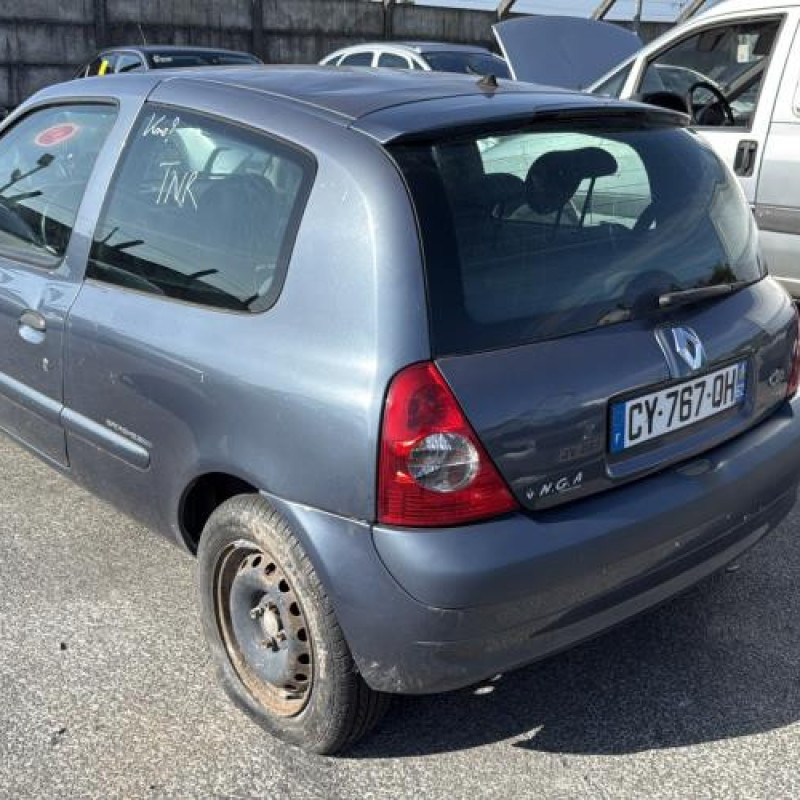 Aile avant gauche RENAULT CLIO 2 Photo n°8