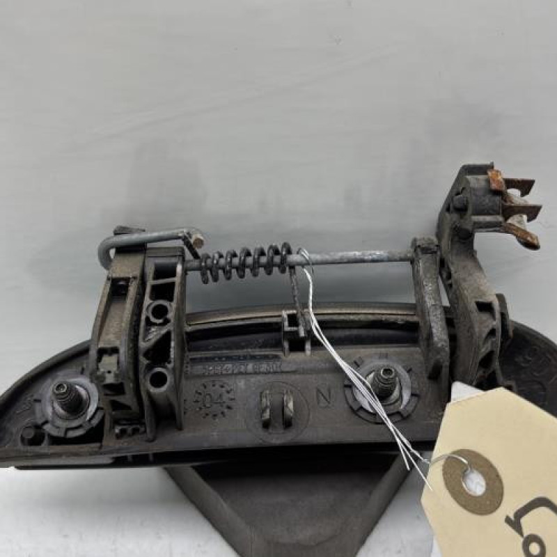 Poignee porte avant droit RENAULT CLIO 2 Photo n°2