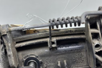 Poignee porte avant gauche RENAULT CLIO 2