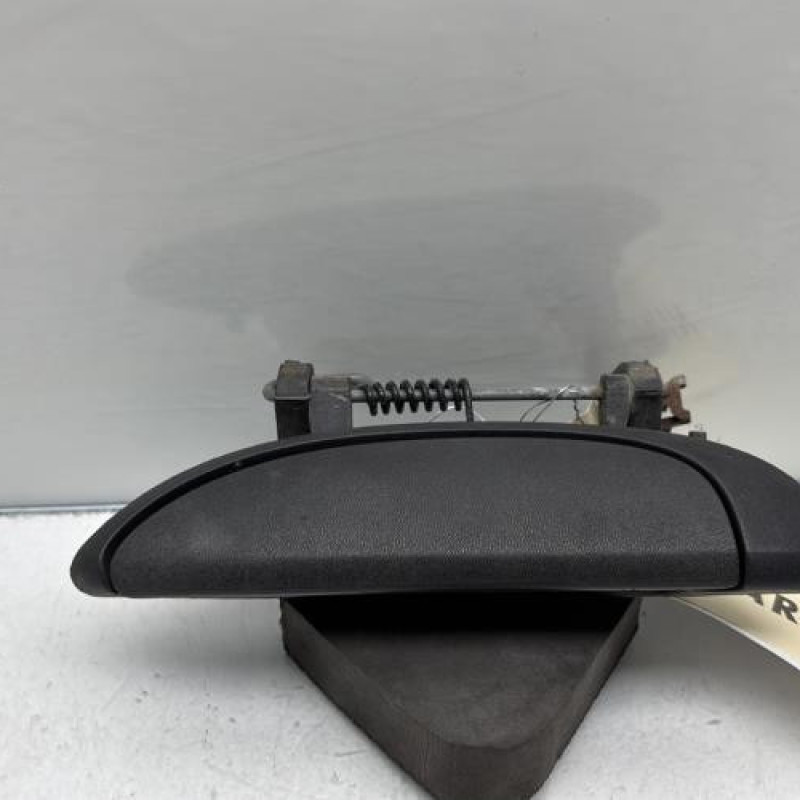 Poignee porte avant gauche RENAULT CLIO 2 Photo n°3