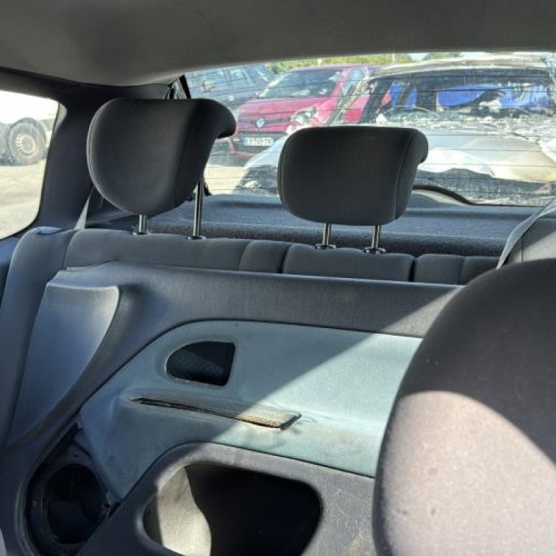 Interrupteur de leve vitre avant gauche RENAULT CLIO 2 Photo n°17