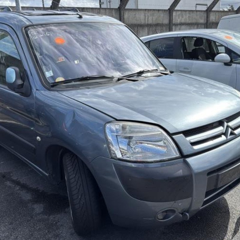 Malle/Hayon arriere CITROEN BERLINGO 1 Photo n°15