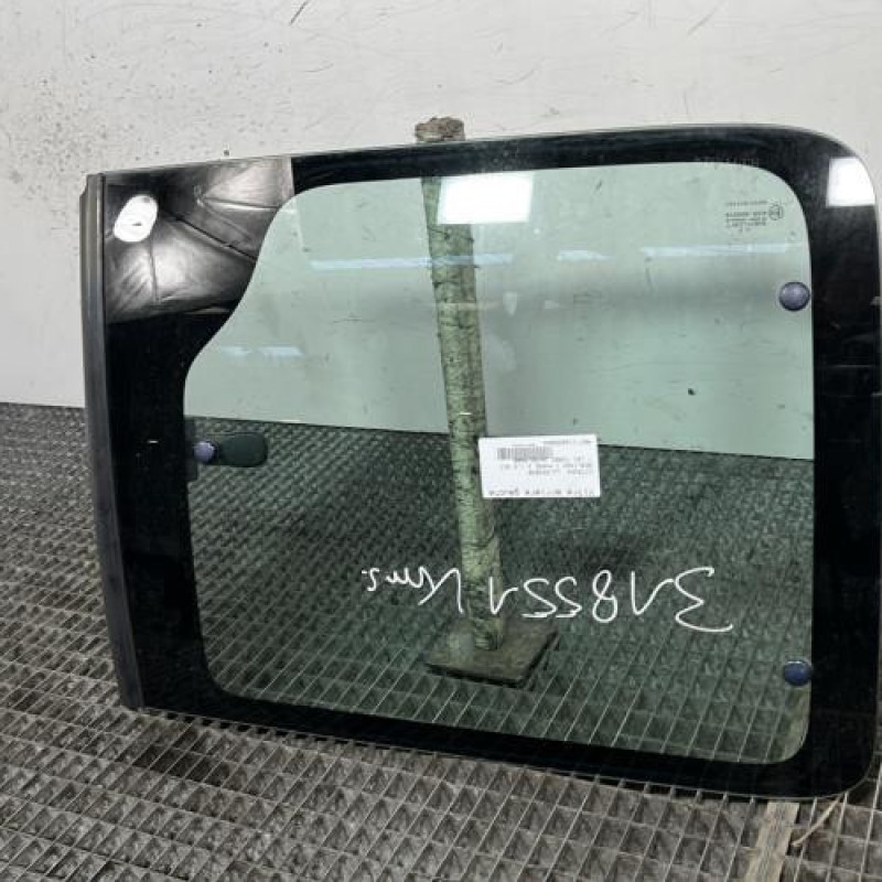 Vitre arriere gauche CITROEN BERLINGO 1 Photo n°3