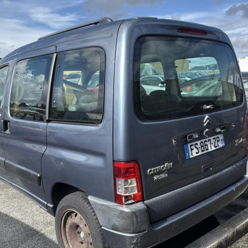 Vitre arriere gauche CITROEN BERLINGO 1 Photo n°8