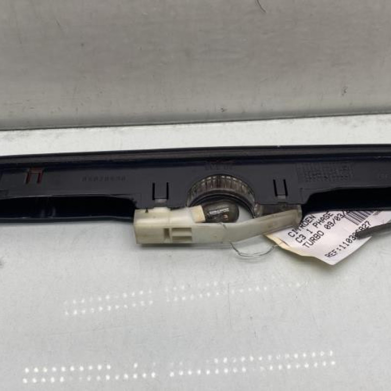 Feu arriere stop central CITROEN C3 1 Photo n°2