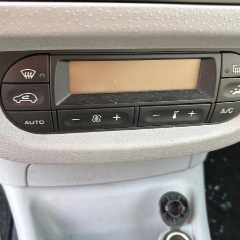 Bras essuie glace arriere CITROEN C3 1 Photo n°18