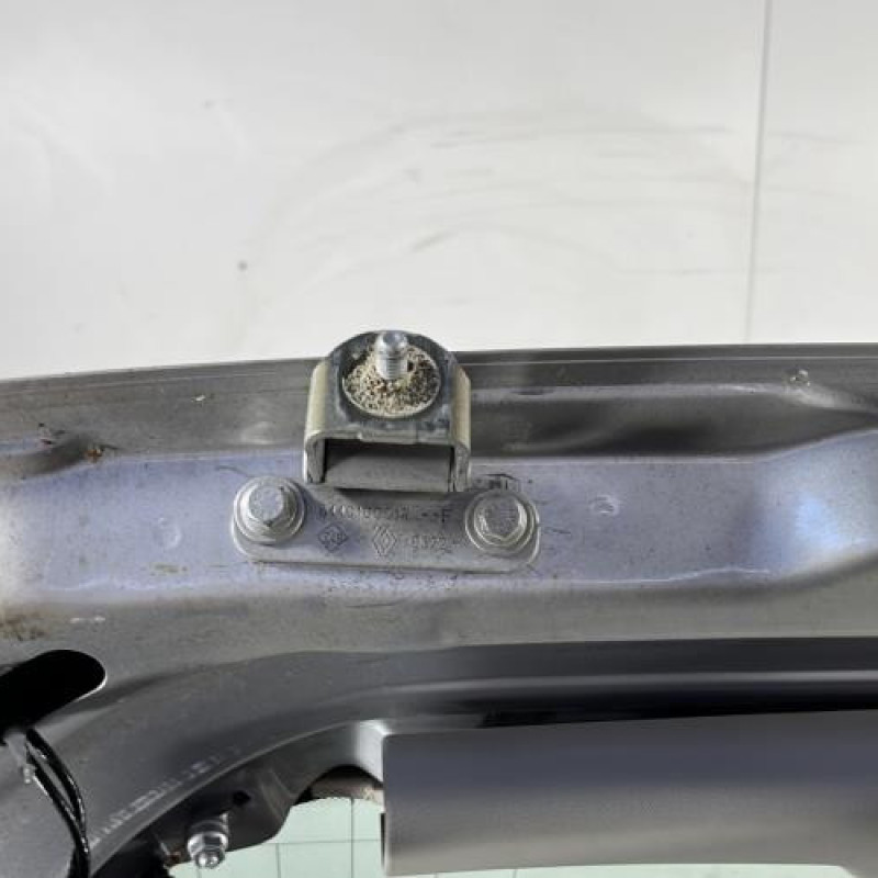 Malle/Hayon arriere RENAULT LAGUNA 3 Photo n°8