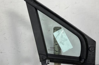 Custode avant gauche (porte) RENAULT CLIO 4