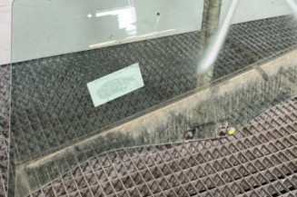 Vitre avant gauche RENAULT CLIO 4
