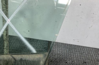 Vitre avant gauche RENAULT CLIO 4