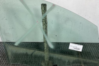 Vitre avant gauche RENAULT CLIO 4