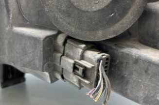 Optique avant principal droit (feux)(phare) FORD FIESTA 6