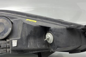 Optique avant principal gauche (feux)(phare) FORD FIESTA 6