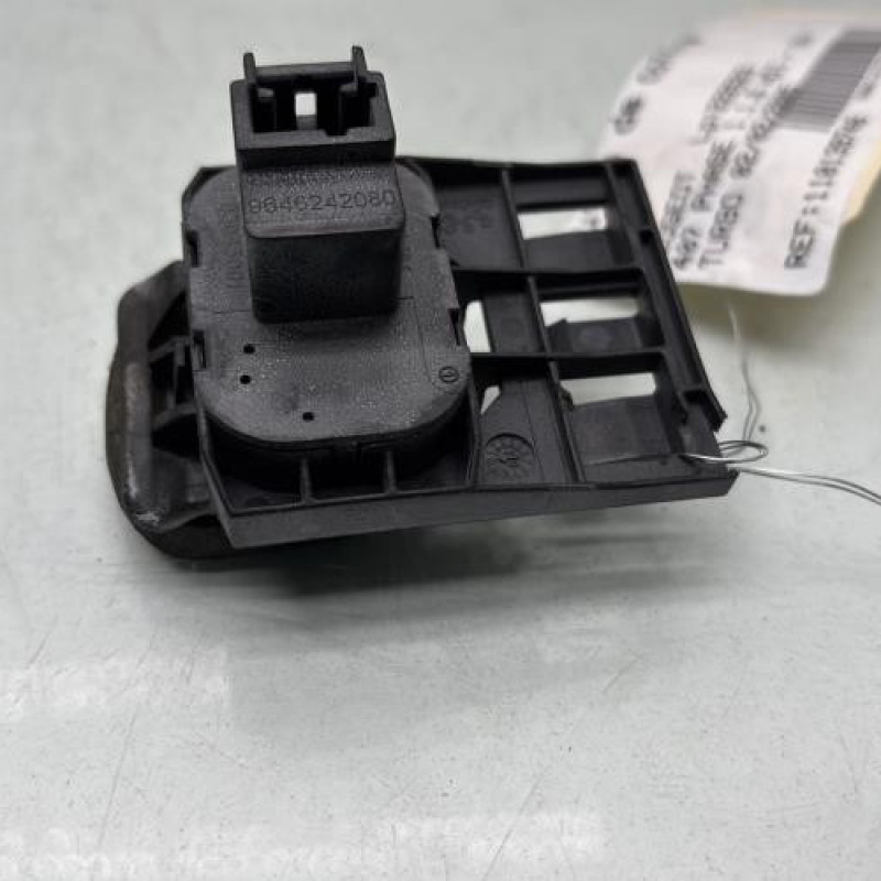 Bouton de coffre PEUGEOT 407 Photo n°4