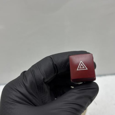 Bouton de warning PEUGEOT 207 Photo n°1