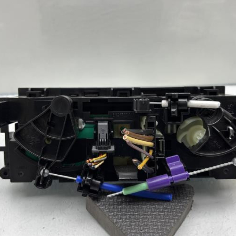 Commande chauffage PEUGEOT 207 Photo n°2