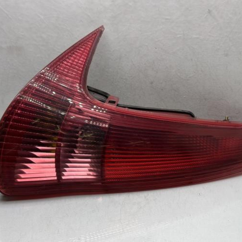 Feu arriere principal gauche (feux) PEUGEOT 206 Photo n°1