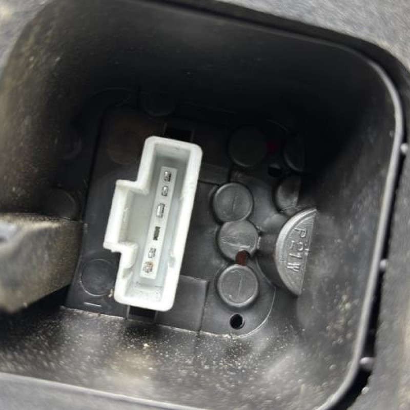 Feu arriere principal gauche (feux) PEUGEOT 206 Photo n°3