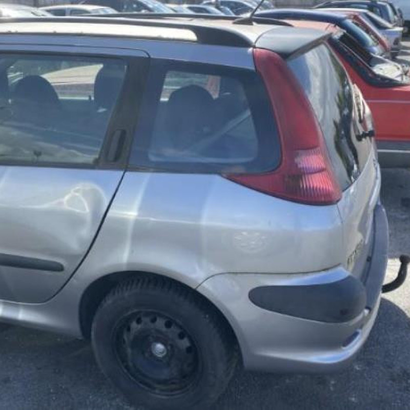 Feu arriere principal gauche (feux) PEUGEOT 206 Photo n°11