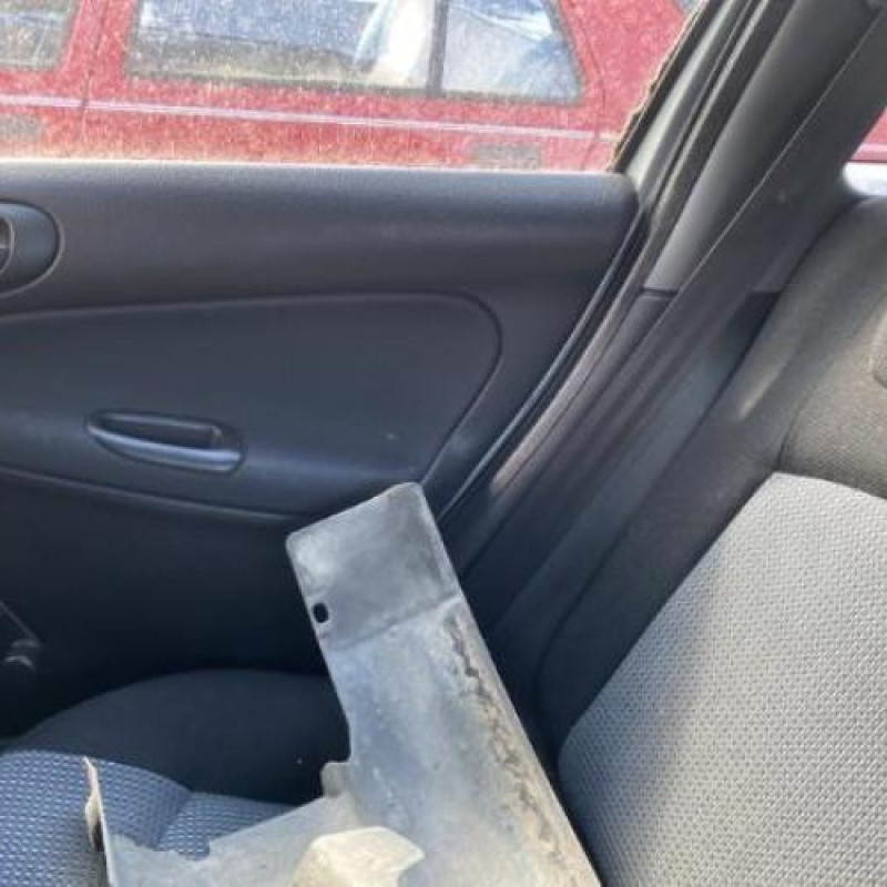 Feu arriere principal gauche (feux) PEUGEOT 206 Photo n°19