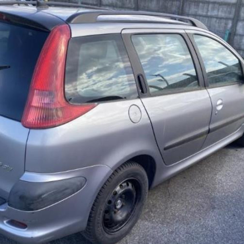 Moteur essuie glace arriere PEUGEOT 206 Photo n°14