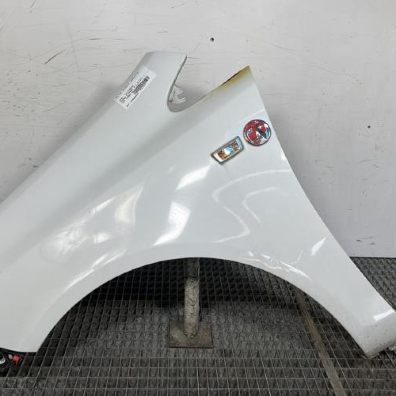 Aile avant gauche OPEL CORSA D Photo n°1