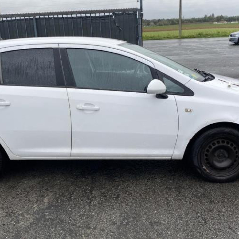 Aile avant gauche OPEL CORSA D Photo n°11